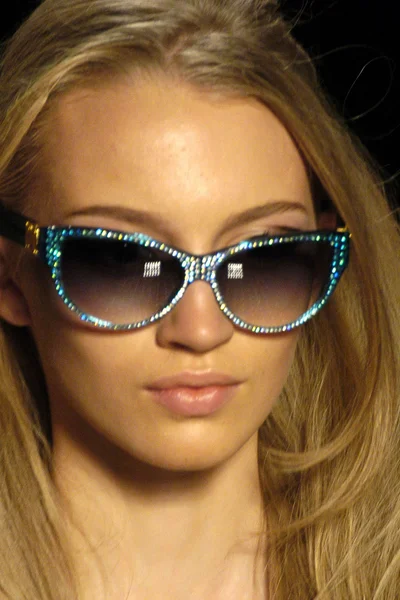 Look 24